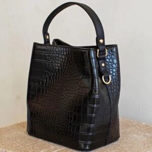 NEW AOTA VEGAN black CROC LEATHER crossbody BUCKET BAG Rachel Zoe